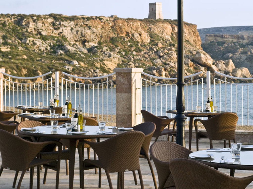 MLAZR-MainGallery-restaurants-bars-1