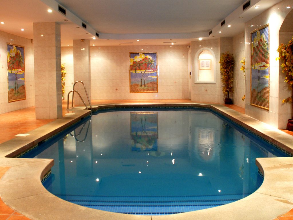 Retoque-Indoor-Pool